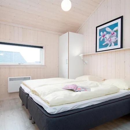 2 House B 125 *