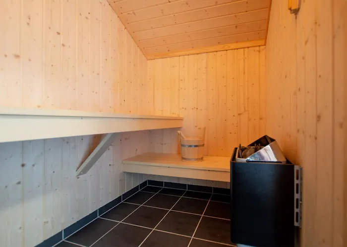 2 House B 125