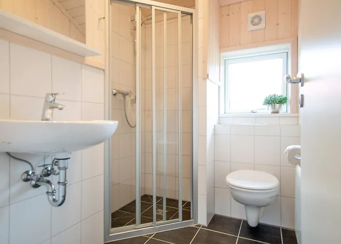 2 House B 125